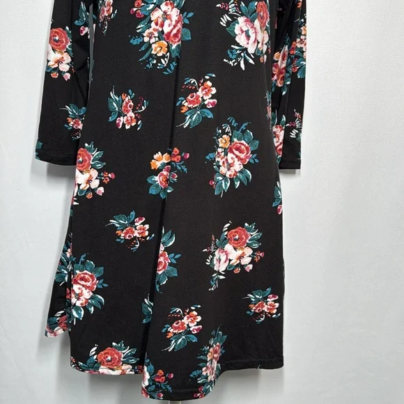 ❤️3/$30 Lildy Floral 3/4 Sleeve Black Tunic Dress - Picture 3 of 9